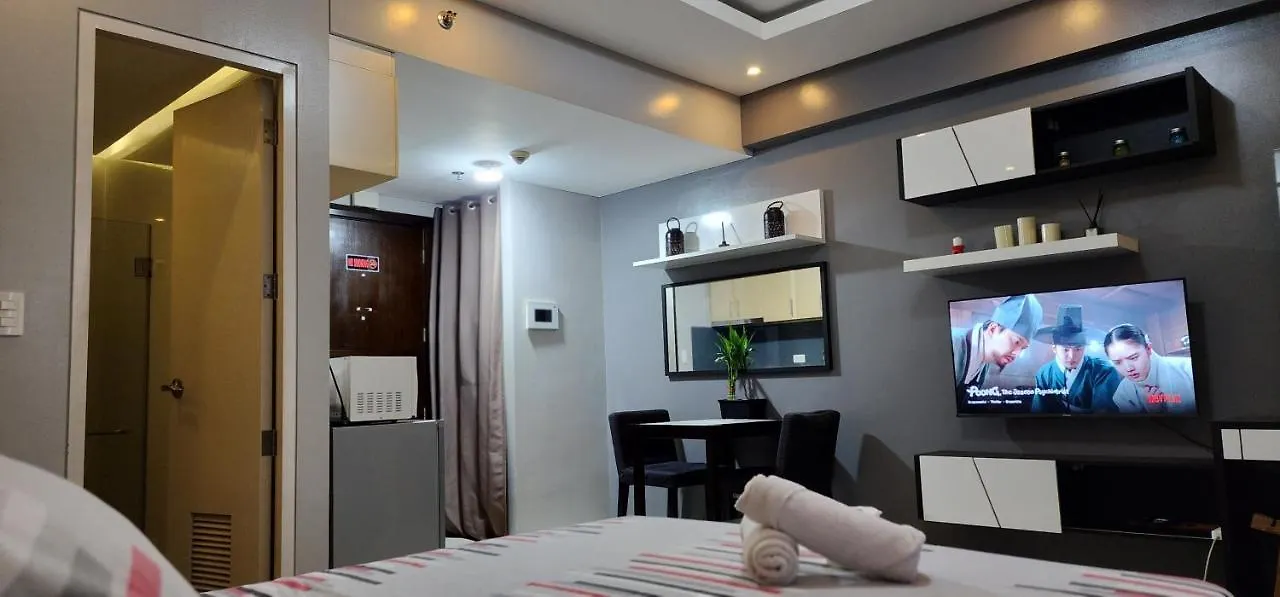 Palm Tree Villas Pasay