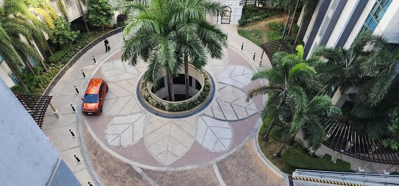 Palm Tree Villas Pasay Hotel