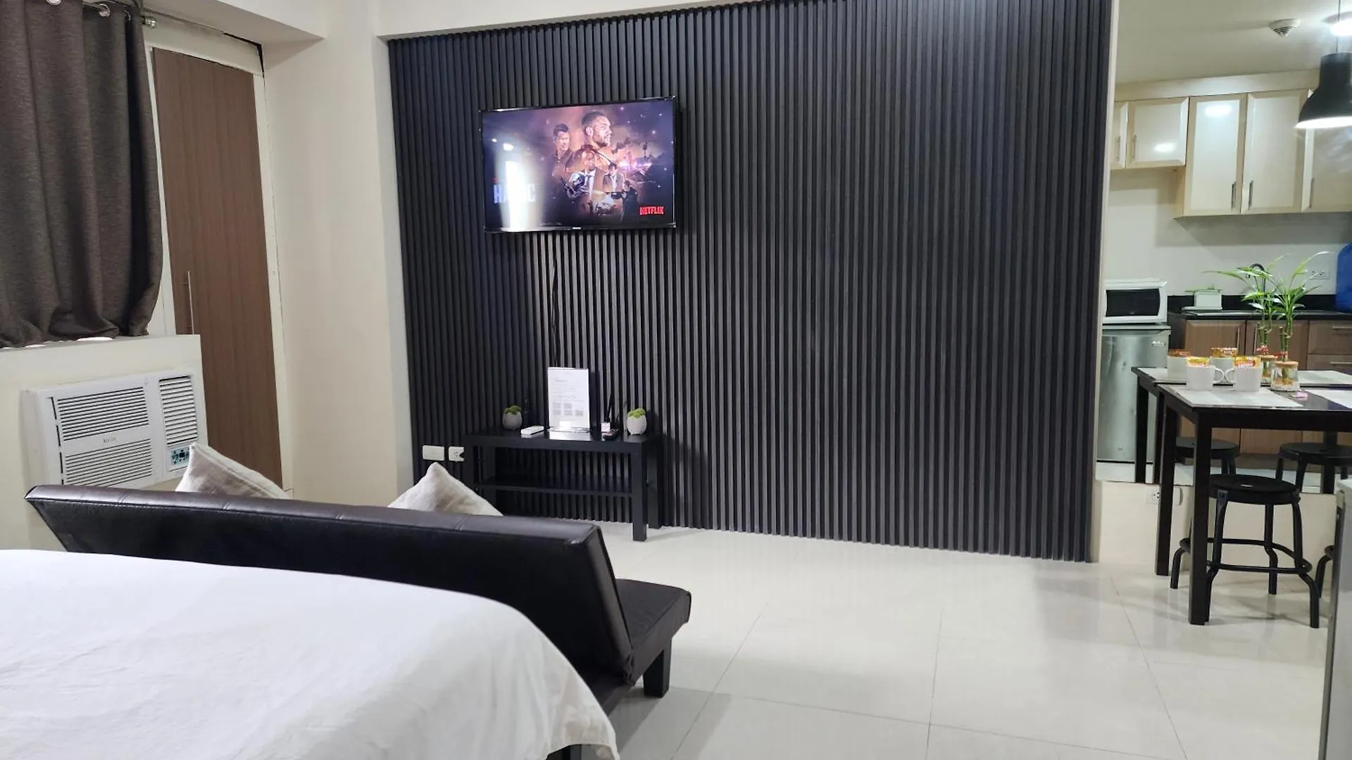 Palm Tree Villas Pasay 0*,  Philippinen
